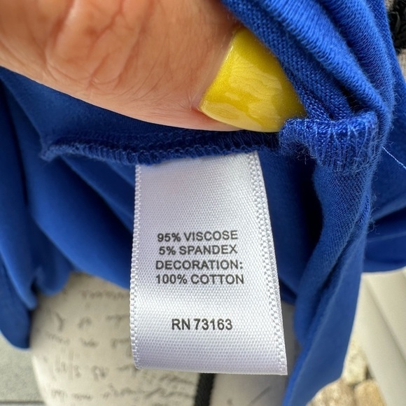 Cable & gauge Angelfish Blue Sleeveless Pleat Front Blouse - Picture 13 of 13